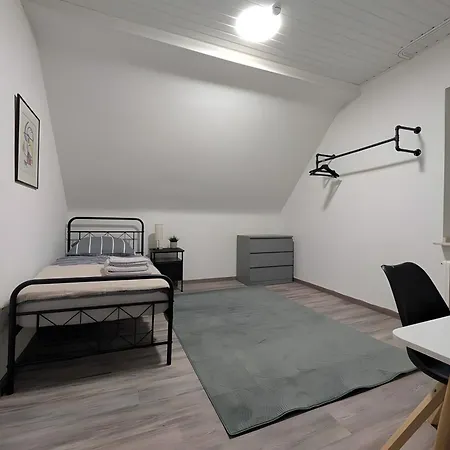 Cozy House With Partyroom *