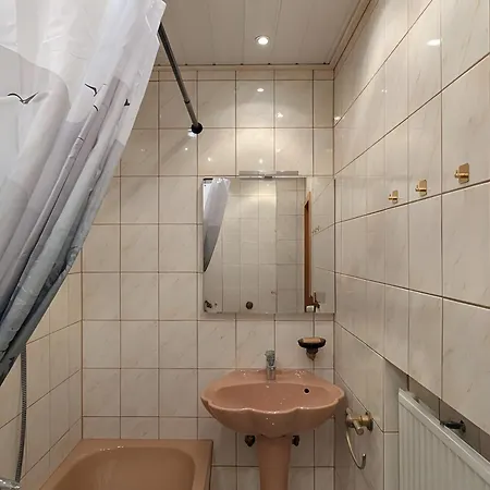 Cozy House With Partyroom Düsseldorf