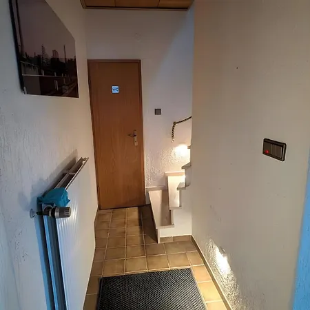 Cozy House With Partyroom Düsseldorf