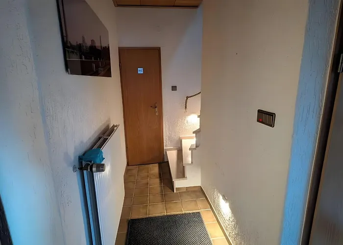 Cozy House With Partyroom Düsseldorf