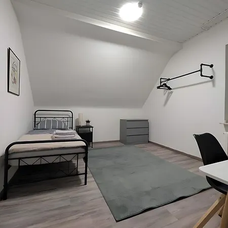 Cozy House With Partyroom Düsseldorf