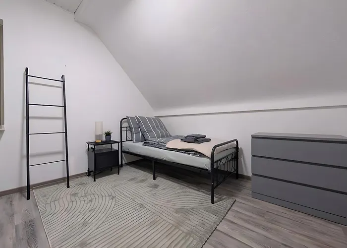 Cozy House With Partyroom