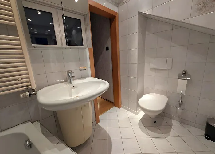 Cozy House With Partyroom Tatil Evi Düsseldorf